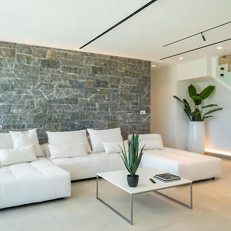 Aethra By Checkin Villa *