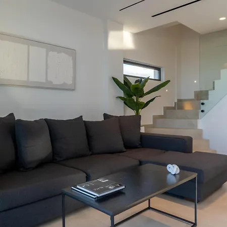 Aethra By Checkin Villa *